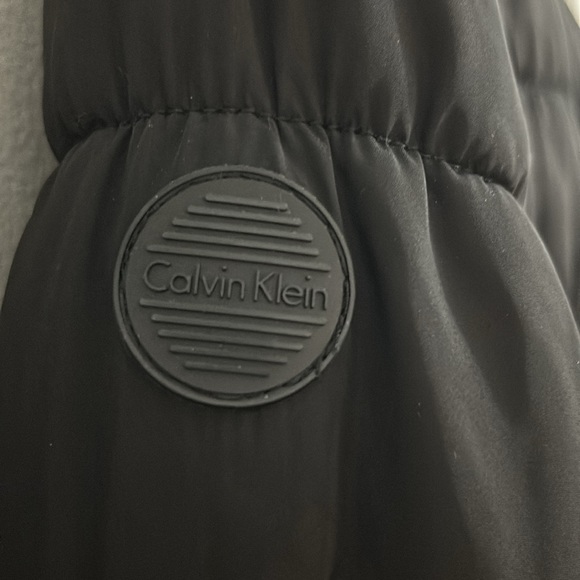 CALVIN KLEIN - Picture 4 of 8